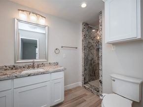 414 Lakeview Drive, Sugar Land TX 77498