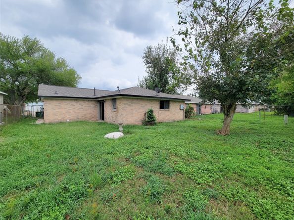 12922 Claygate Drive, Houston TX 77047