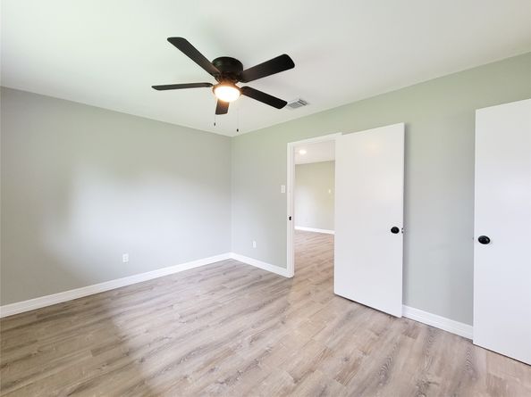 12922 Claygate Drive, Houston TX 77047
