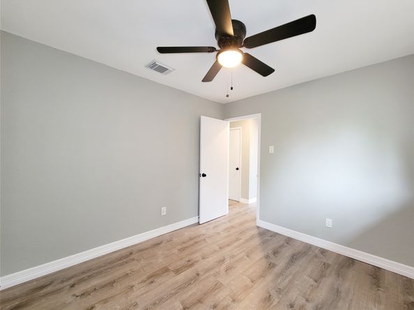 12922 Claygate Drive, Houston TX 77047