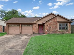 122 White Cedar Street, Houston TX 77015
