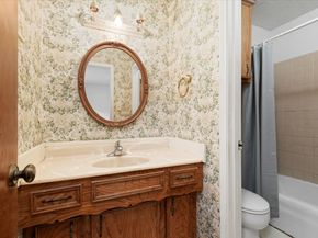 122 White Cedar Street, Houston TX 77015