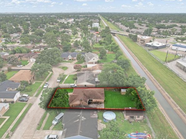 122 White Cedar Street, Houston TX 77015