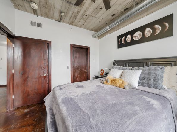 2205 Mckinney Street 412, Houston TX 77003