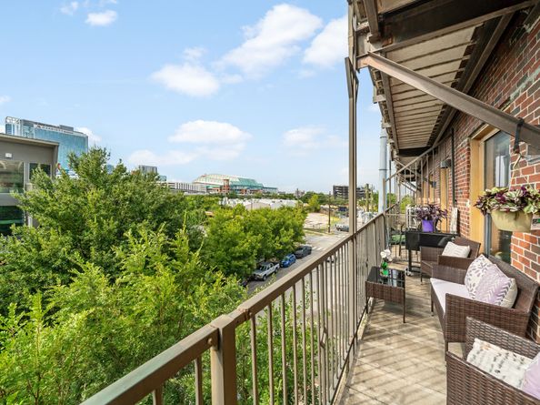 2205 Mckinney Street 412, Houston TX 77003
