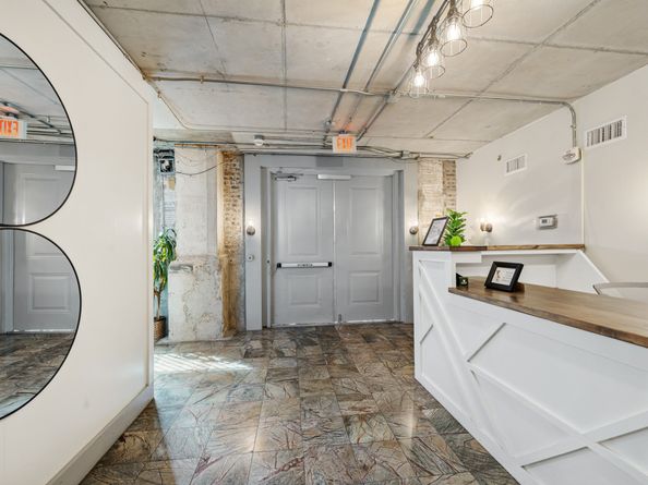 2205 Mckinney Street 412, Houston TX 77003