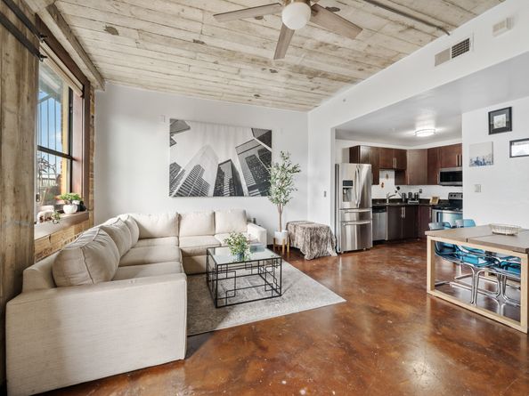 2205 Mckinney Street 412, Houston TX 77003