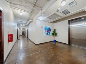 2205 Mckinney Street 412, Houston TX 77003