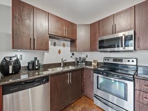 2205 Mckinney Street 412, Houston TX 77003