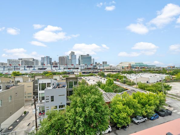 2205 Mckinney Street 412, Houston TX 77003