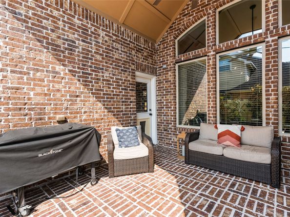 8186 Laughing Falcon Trail, Conroe TX 77385
