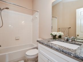 2710 Grants Lake Boulevard R5, Sugar Land TX 77479