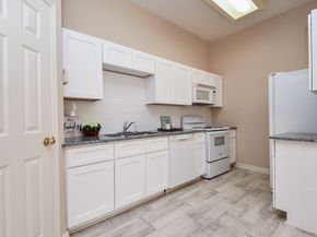 2710 Grants Lake Boulevard R5, Sugar Land TX 77479