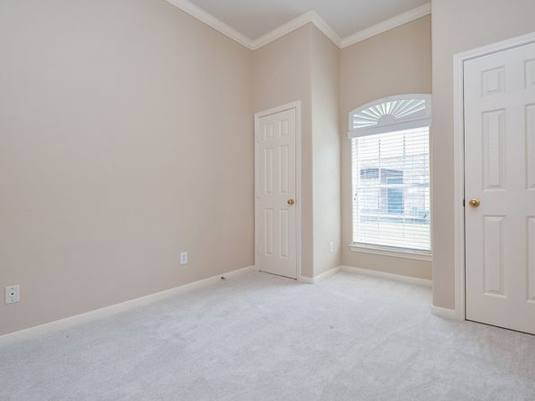 2710 Grants Lake Boulevard R5, Sugar Land TX 77479