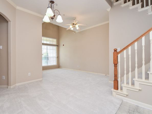2710 Grants Lake Boulevard R5, Sugar Land TX 77479