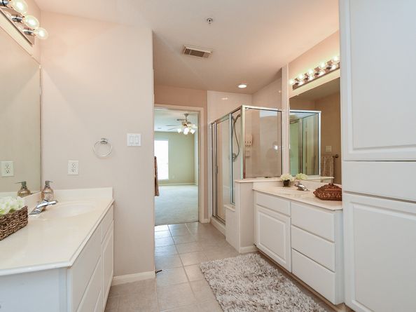 2710 Grants Lake Boulevard R5, Sugar Land TX 77479