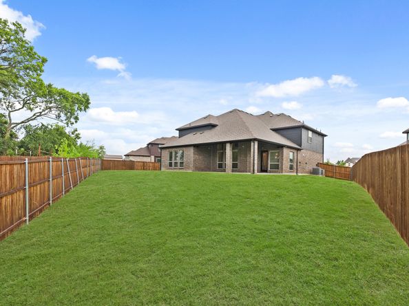 1938 Silver Creek Lane, Cedar Hill TX 75104