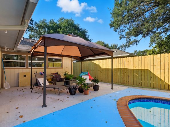 6938 MOBUD Drive, Houston TX 77074