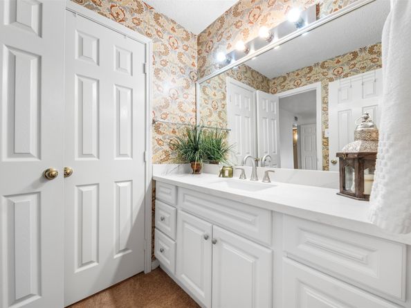 6701 Sands Point Drive 61, Houston TX 77074