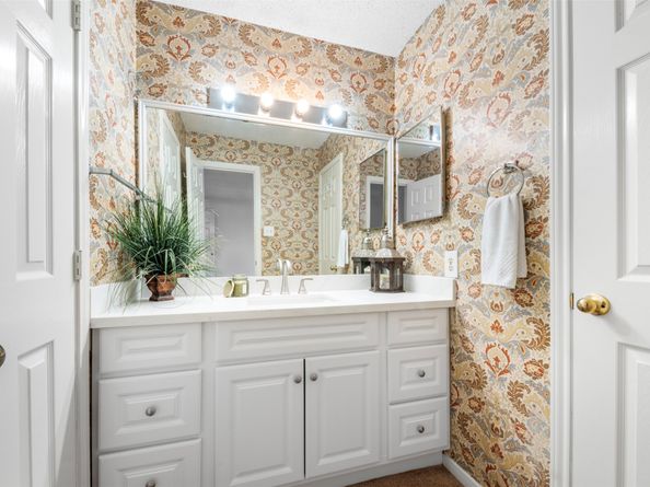 6701 Sands Point Drive 61, Houston TX 77074