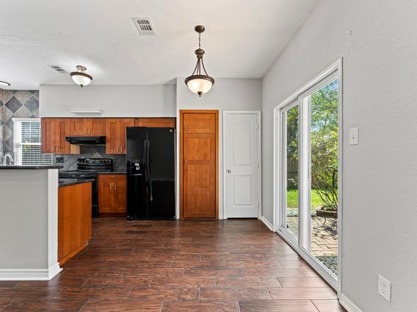 5423 Maple Square Drive, Houston TX 77339