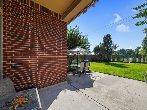 2898 Woodland Glen Lane, Conroe TX 77385