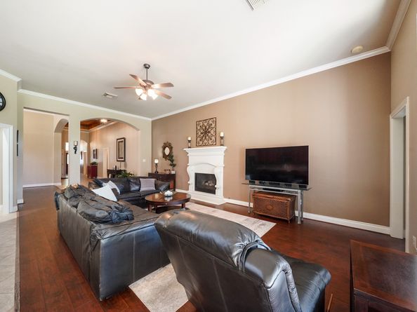 2898 Woodland Glen Lane, Conroe TX 77385