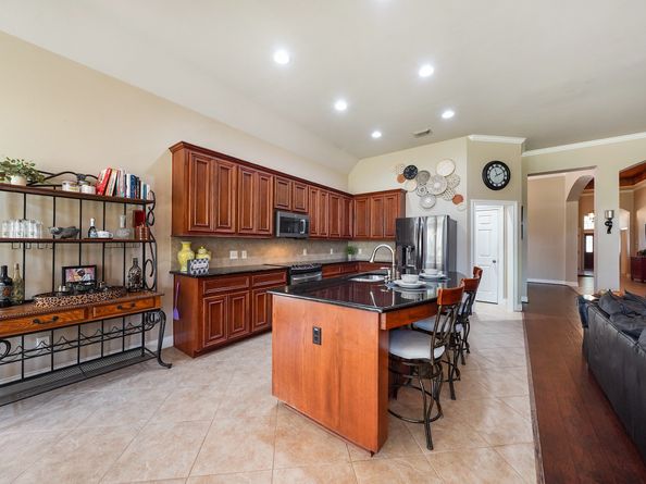2898 Woodland Glen Lane, Conroe TX 77385