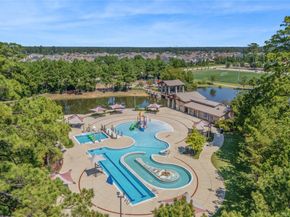 64 Venetia Grove Drive, Tomball TX 77375