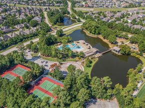 64 Venetia Grove Drive, Tomball TX 77375