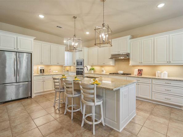 64 Venetia Grove Drive, Tomball TX 77375