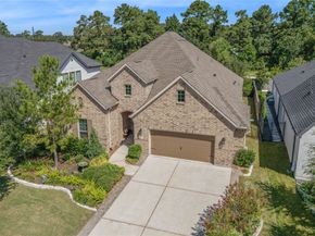 64 Venetia Grove Drive, Tomball TX 77375