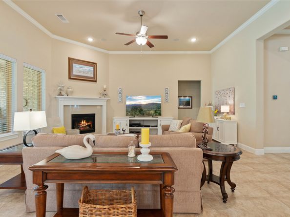 64 Venetia Grove Drive, Tomball TX 77375