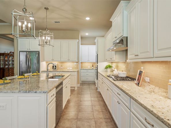 64 Venetia Grove Drive, Tomball TX 77375