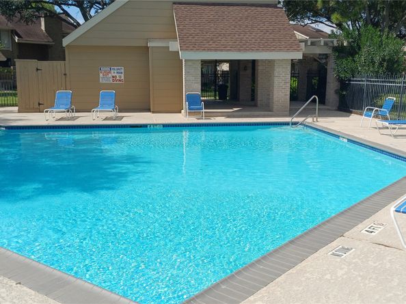 11673 Village Place Drive 253, Houston TX 77077