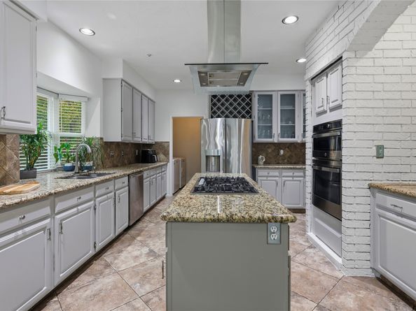 35 Outervale Place, The Woodlands TX 77381