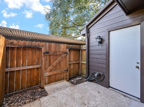 2601 S Braeswood Boulevard 706, Houston TX 77025