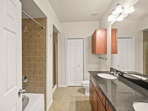 9200 Westheimer Road 706, Houston TX 77063