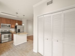 9200 Westheimer Road 706, Houston TX 77063