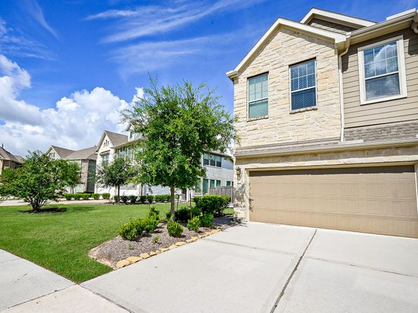 16103 Northern Cardinal Lane, Cypress TX 77433