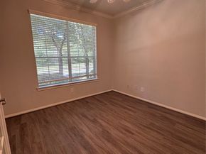 137 E Montfair Boulevard, Montgomery TX 77382