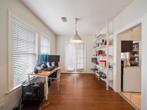 1612 Kipling Street, Houston TX 77006