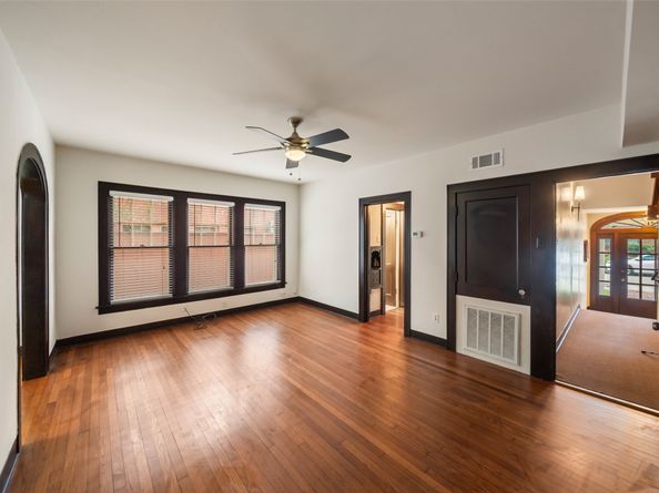 1612 Kipling Street, Houston TX 77006