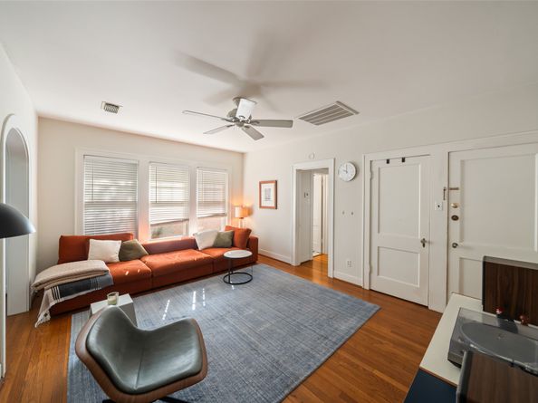 1612 Kipling Street, Houston TX 77006