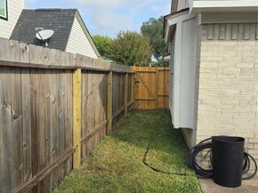 16963 Nevisway Street, Houston TX 77084