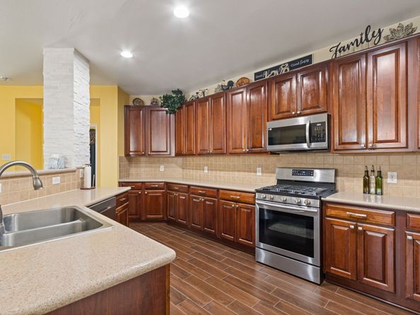 531 Remington Lodge Court, Houston TX 77073