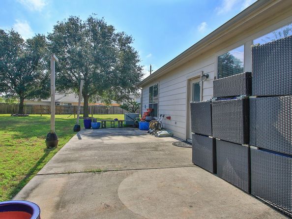 531 Remington Lodge Court, Houston TX 77073