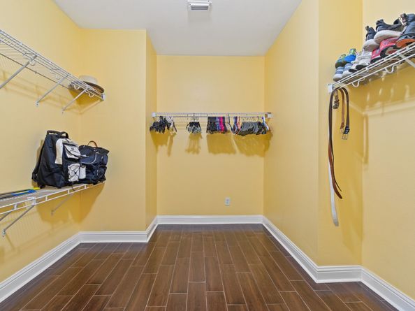 531 Remington Lodge Court, Houston TX 77073