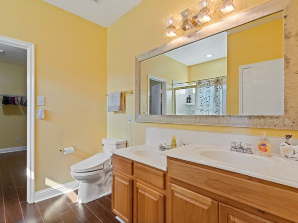 531 Remington Lodge Court, Houston TX 77073