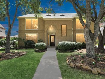 3311 Sophora Pl